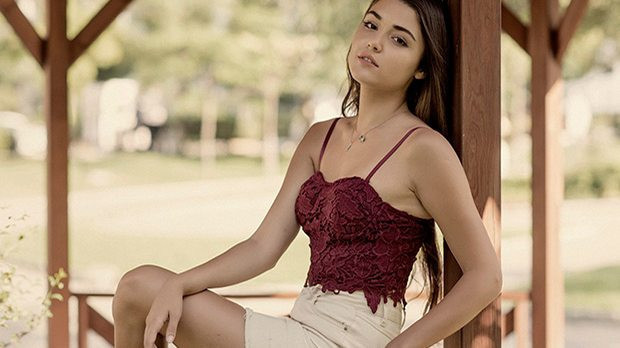 Güneşin Kızları'ndan Hande Erçel bakın hep ne istemiş?  - Resim: 1