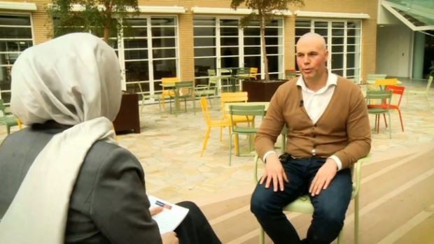 İslam karşıtı kitap yazarken Müslüman oldu - Resim: 0