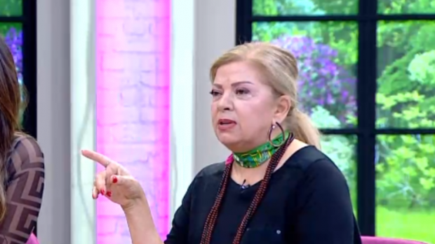 Funda Özkalyoncuoğlu kaç yaşında 20 yaşında boşandığı eşi kimdir? - Resim: 2