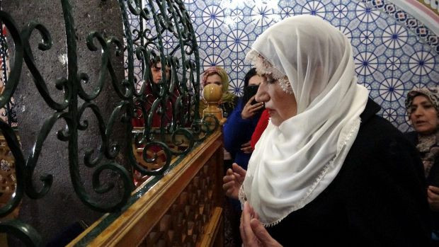 Erzurum'da Meral Akşener'in ilk durağı Abdurrahman Gazi Türbesi oldu - Resim: 1