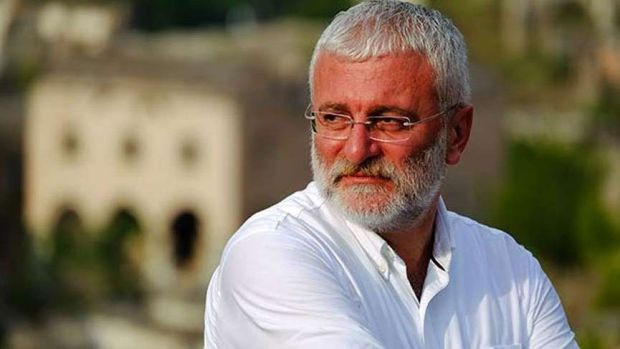 Onur Akın aslen nereli kaç yaşında unutulmaz şarkıları - Resim: 1