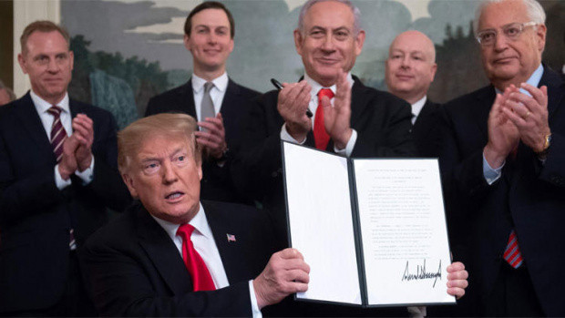 Trump, Golan Tepeleri'ni İsrail toprağı olarak tanıyan kararı imzaladı - Resim: 0