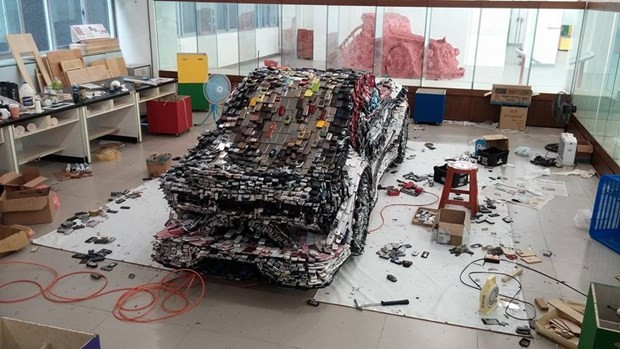 Tam 25 bin cep telefonu ile bakın ne yaptı - Resim: 1