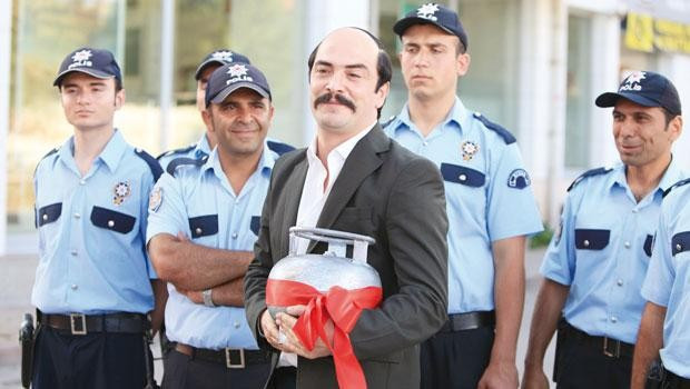 Ahmet Kural ve Murat Cemcir para bastı - Resim: 2