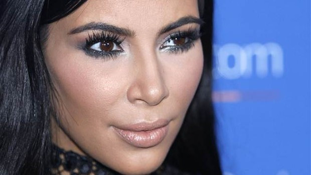 Kim Kardashian'ı başına silah dayayıp soydular - Resim: 2