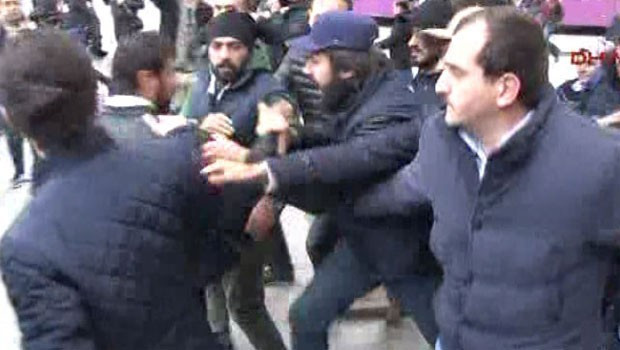 Şişli'de HDP'li gruba polis müdahale etti! - Resim: 1