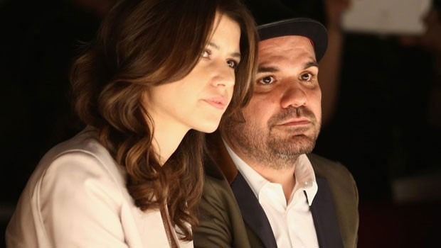 Beren Saat kriz geçirdi silahlar patladı iddiasına yanıt - Resim: 2