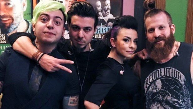 Model grubu dağıldı polemiği Twitter'da mizah aktı - Resim: 1