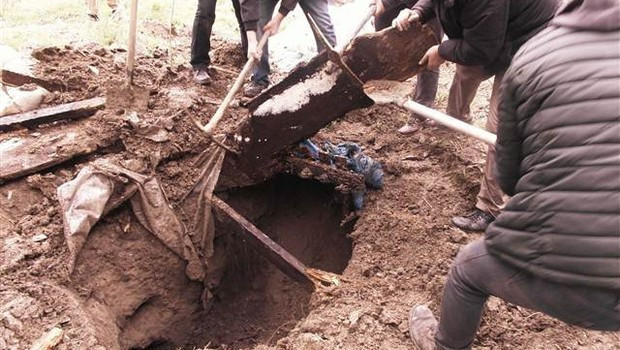 Define aradılar 2 bin yıllık mezar buldular - Resim: 1