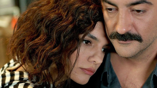 En 'belalı' set aşkı gerçek oldu! İlan ettiler - Resim: 3