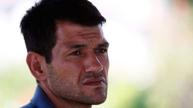 Davutoğlu Aylan Kurdi'nin babasına bakın ne vermiş! - Resim: 2