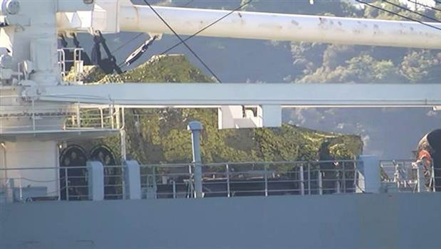 Rus gemisi Boğaz'dan böyle geçti! Kamufle etti ama... - Resim: 1