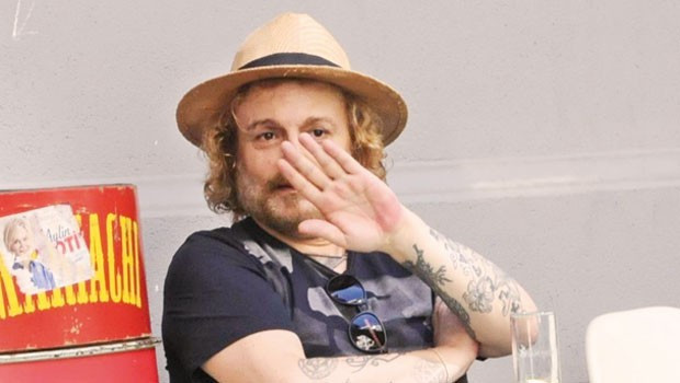 Harun Kolçak boynunda taşıyordu! İlluminati değil Allah'la... - Resim: 1