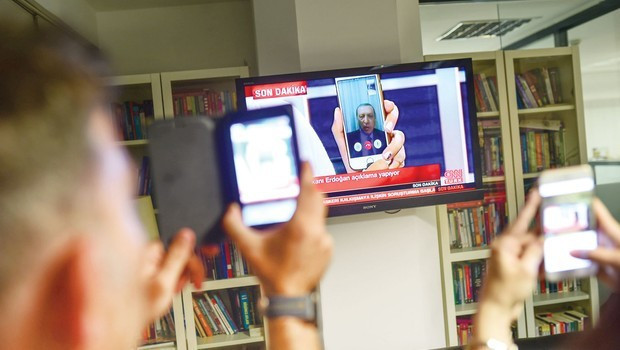 Türkiye'yi darbeden kurtaran Apple uygulaması - Resim: 1