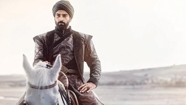 Fatih dizisinden bomba fotoğraf! Cihan Fatih'i ata bindi! - Resim: 2