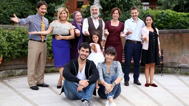 Set aşkı gerçeğe dönüştü Ayça Ayşin Turan duyurdu - Resim: 2