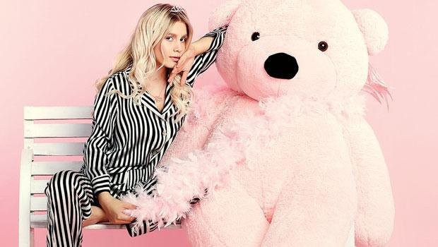 Dünyada ilk 10'a girdi ama Aleyna Tilki'nin klibi çalıntı çıktı! - Resim: 2