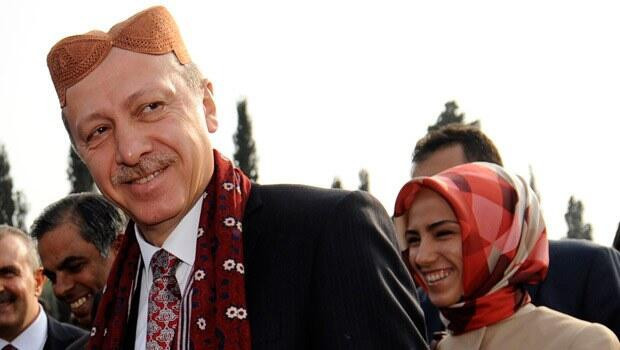 Başbakan kafasına neler takıyor? - Resim: 1