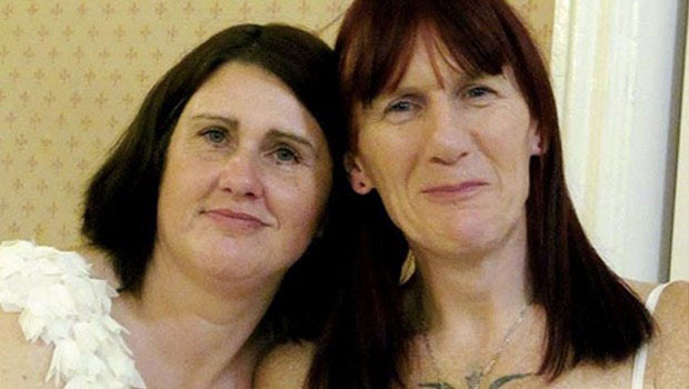 Kadın oldu, eski karısıyla eşcinsel evlilik yaptı - Resim: 1