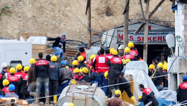 Madenci annesinden iç yakan görüntü: Resmen yamaçtan uçtu! - Resim: 4