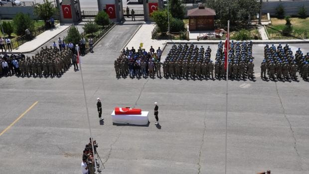 Şehit Binbaşı Arslan'a ağlatan selam - Resim: 2