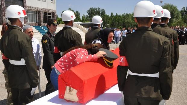 Şehit Binbaşı Arslan'a ağlatan selam - Resim: 3