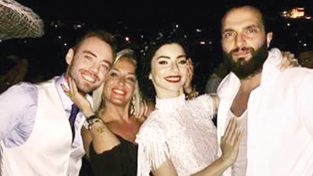 Merve Boluğur ve Murat Dalkılıç'tan çifte düğün - Resim: 3