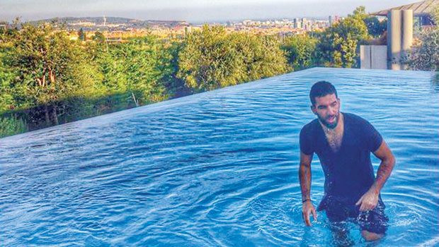 Yedi sülalesine yetecek parası var - Resim: 4