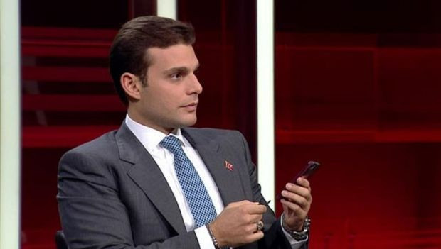 Oyuncu Emre Kınay, İyi Parti'nin Kadıköy belediye başkan adayı oldu - Resim: 2