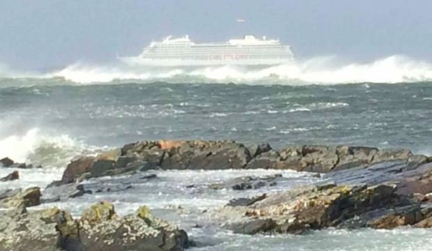 1300 yolculu gemide kırmızı alarm - Resim: 0