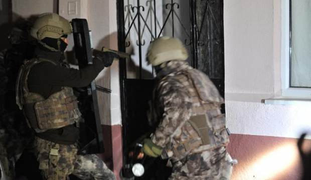 Bursa'da şafak vakti 700 polisle uyuşturucu operasyonu çok sayıda gözaltı - Resim: 0