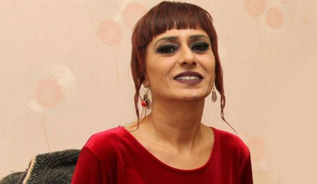 Yıldız Tilbe saçlarını kısacık kestirdi yeni imajı sosyal medyayı salladı - Resim: 4