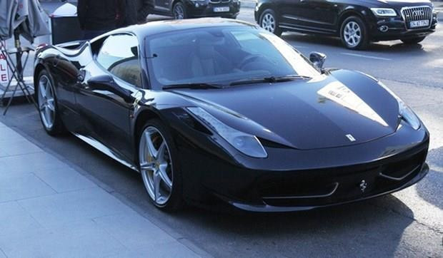 Ünlüler ve servet değerindeki otomobilleri - Resim: 4