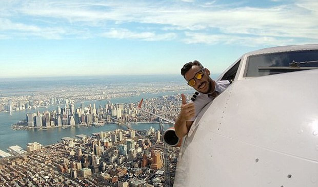 Uçaktan dışarı çıkıp fotoğraf çekti gerçeği öğrenince çok şaşıracaksınız - Resim: 4