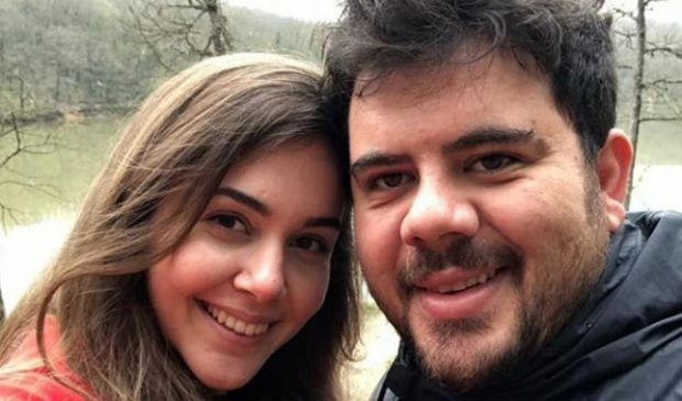 Eser Yenenler sevgilisi kimdir Berfu Yıldız kaç yaşında? - Resim: 1