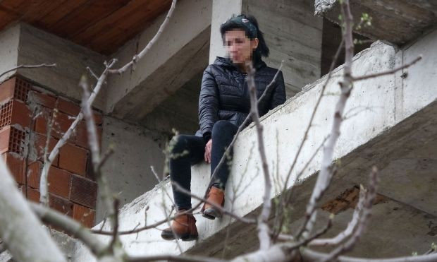 Boşanmak isteyen eşini ikna edemeyince intihara teşebbüs etti! - Resim: 0