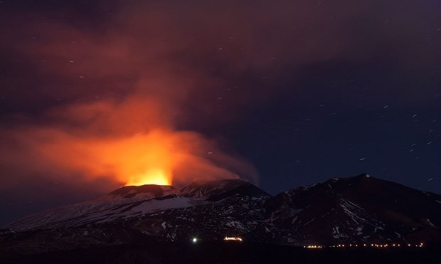 Sessizliğini bozan Etna'dan eşsiz görüntüler - Resim: 2