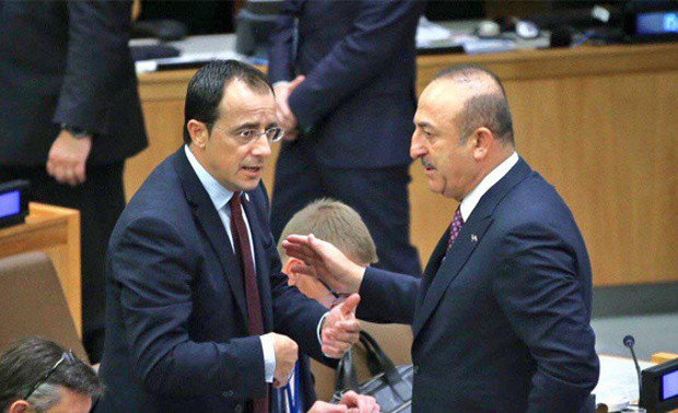 Mevlüt Çavuşoğlu koridorda gördüğü Rum bakana ayar verdi! - Resim: 0