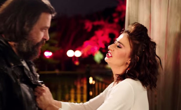 Yıldız Tilbe: Said Nursi benim akrabam olur... - Resim: 2