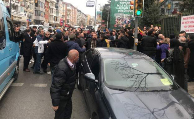Seçim gerginliği Üsküdar'da kavgaya dönüştü - Resim: 0