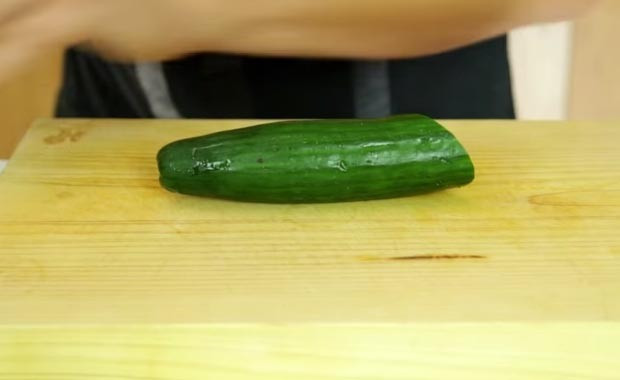 Salatalığın yanına kürdan koyduğunuzda.. - Resim: 1