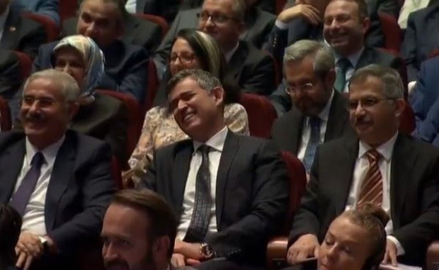 Erdoğan'ın avukatlara yeşil pasaport müjdesi Metin Feyzioğlu'nu böyle sevindirdi - Resim: 2