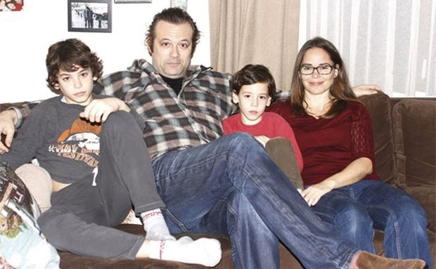 Ünlü oyuncu sessiz sedasız boşanmış ! - Resim: 2