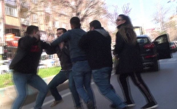 Kahramanmaraş'ta otopark kavgası: Ortalık bir anda karıştı! - Resim: 0