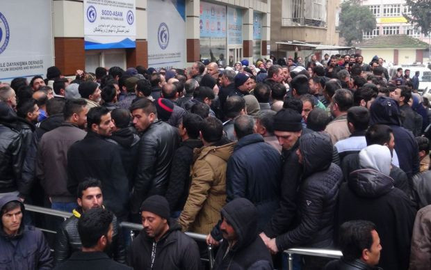 Şanlıurfa'da izdiham! Suriyeliler söylentisi ortalığı karıştırdı - Resim: 1