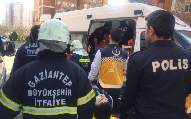 Arızayı gidermeye çalışan işçi asansör boşluğuna düştü! - Resim: 0