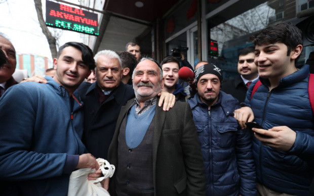 Binali Yıldırım'dan anket cevabı Sultangazi'de konuştu - Resim: 0