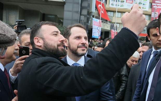 Hazine ve Maliye Bakanı Berat Albayrak'tan önemli dolar açıklaması - Resim: 1