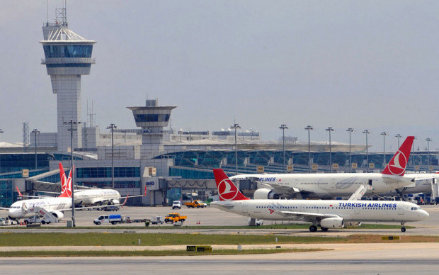 Tarihi uçuşa yoğun talep! Bilet fiyatları dudak uçuklatıyor - Resim: 0