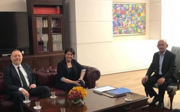 HDP'den Kemal Kılıçdaroğlu'na "Geçmiş olsun" ziyareti! - Resim: 0